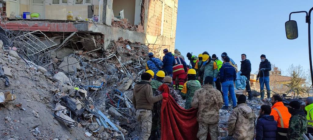 Terremoto en Turquía y Siria deja más de 19 mil 500 muertos