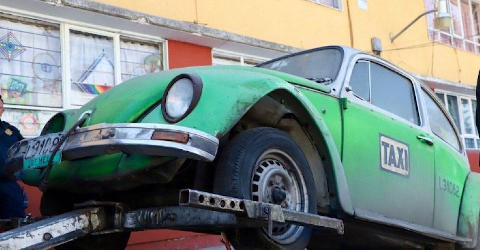Destaca Lía Limón el programa ‘Liberando tu calle’ tras retirar automóviles abandonados