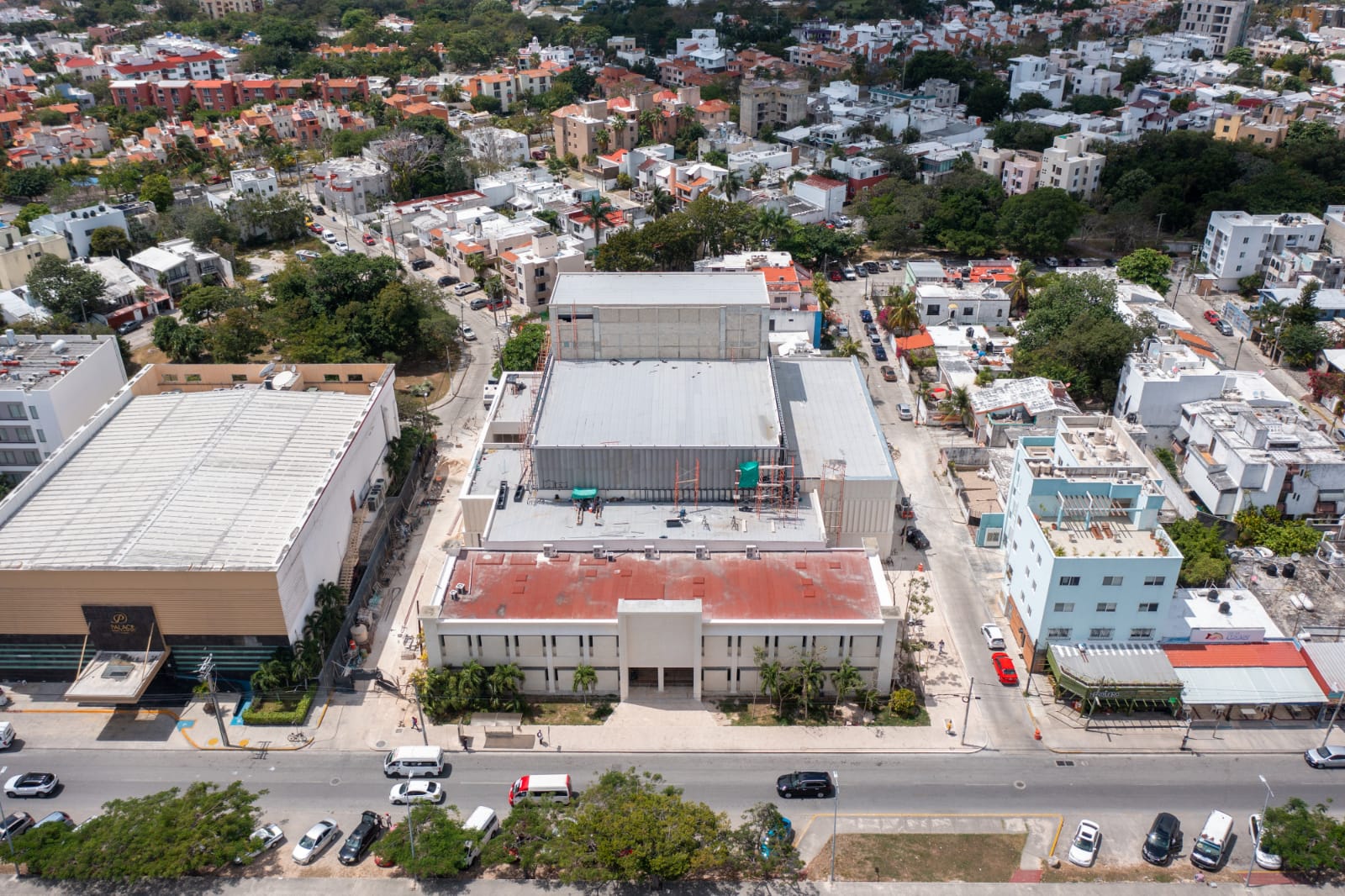 Avanza la transformación del Teatro de Cancún