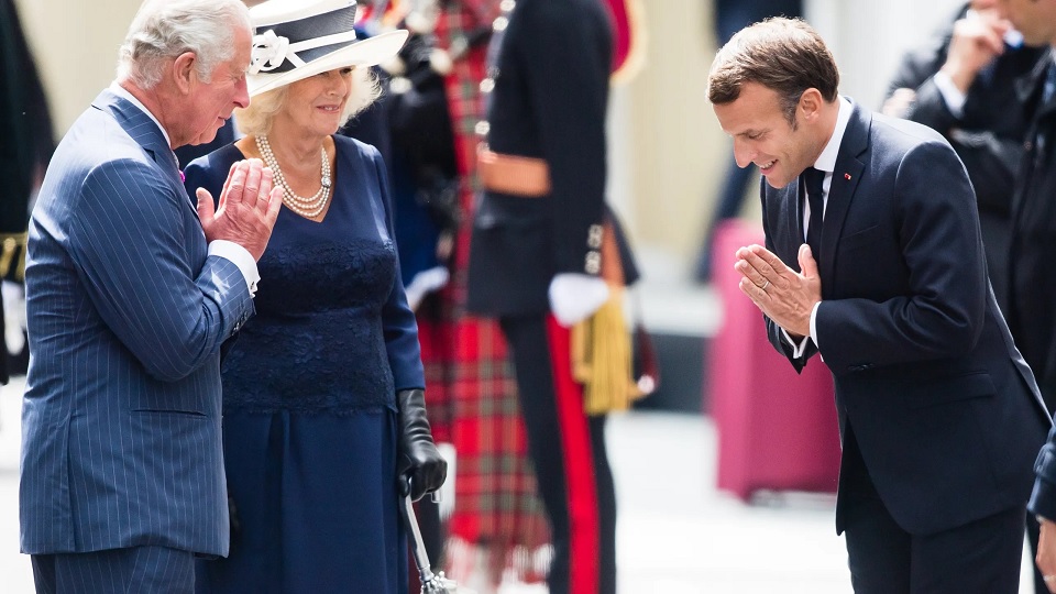 Carlos III pospone su visita a Francia ante protestas por reforma de jubilación