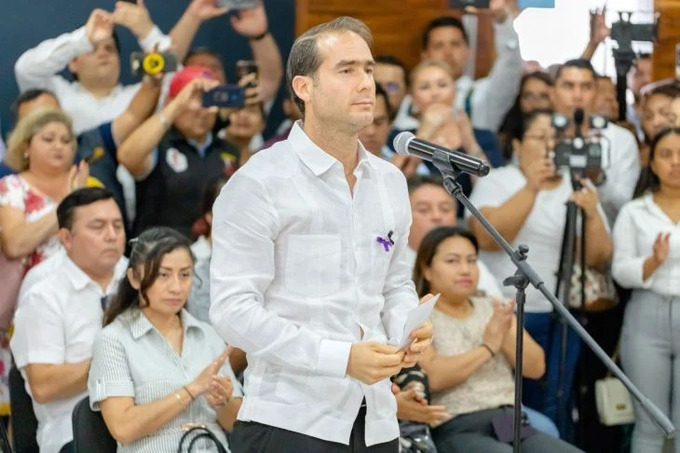 Diego Castañón rinde protesta como alcalde de Tulum