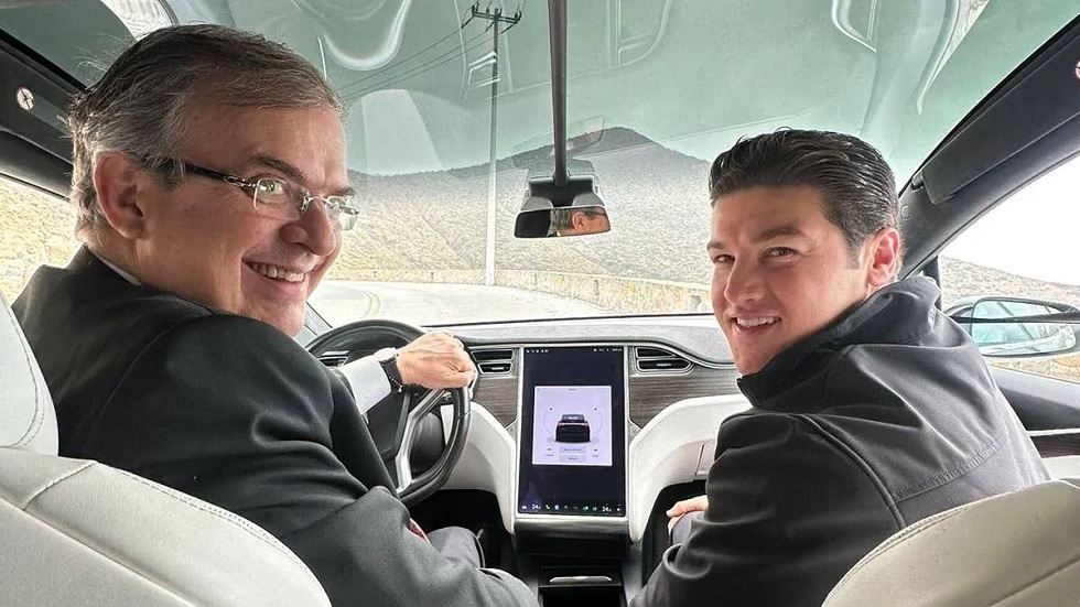 Ebrard y Samuel García recorren zona donde se construirá la planta de Tesla en NL