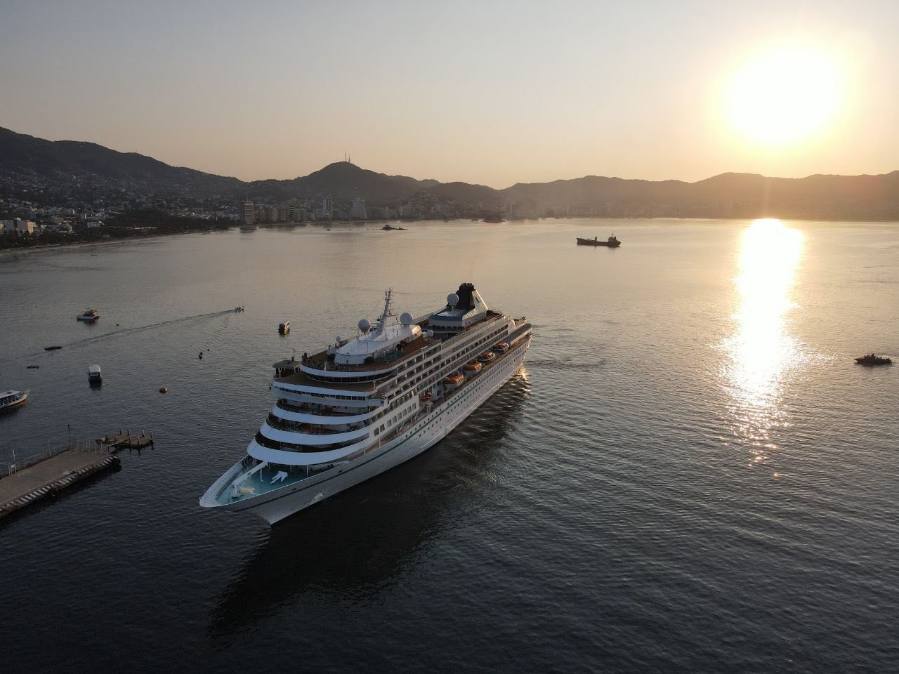 Arriba a Acapulco por primera vez el crucero MS Amera, décimo octavo de la temporada 2022-2023