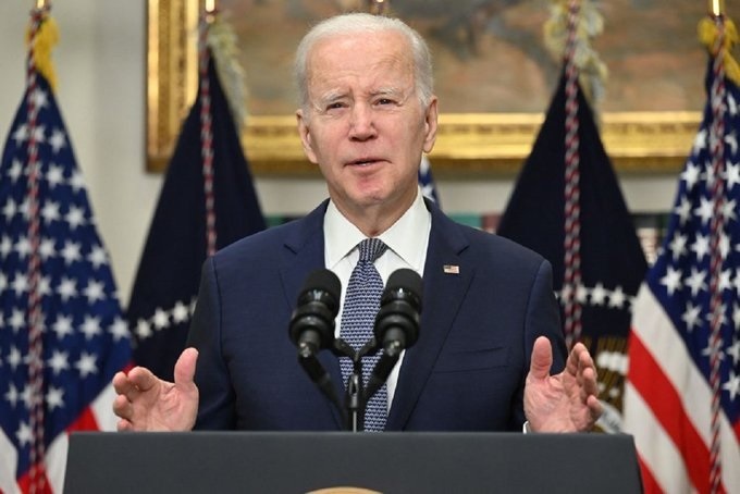 Joe Biden pide tener confianza en el sistema bancario estadunidense