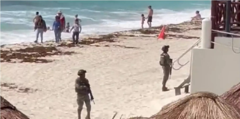 Balacera en zona hotelera de Cancún deja tres muertos
