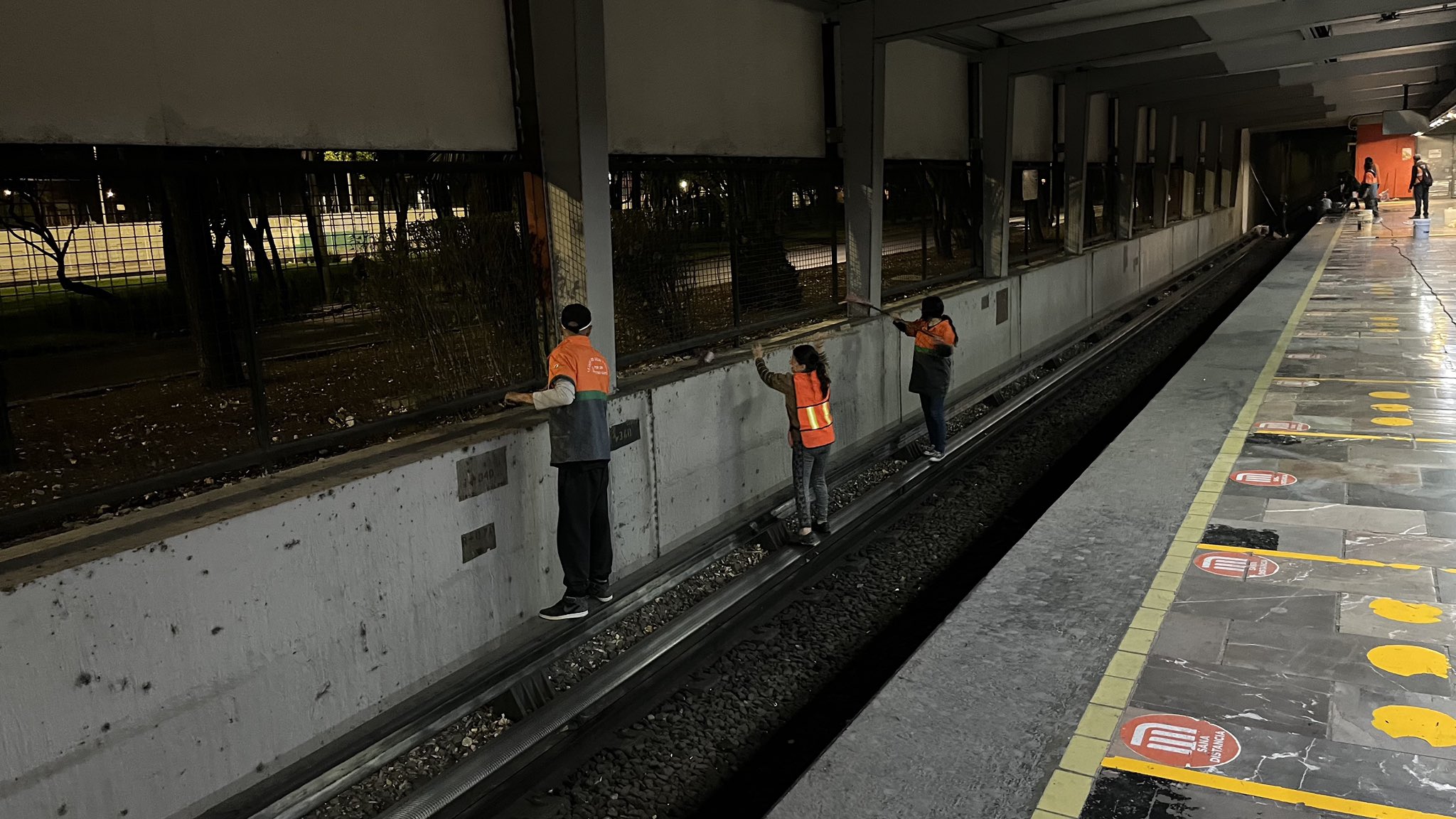 Realiza Gobierno capitalino acciones de mejora en instalaciones fijas del Metro