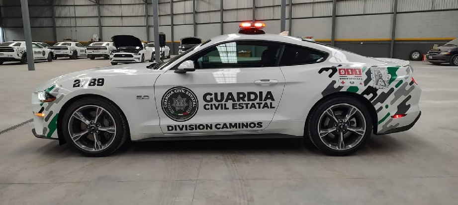 Gobierno de SLP adquiere autos Mustang y Camaro para convertirlas en patrullas