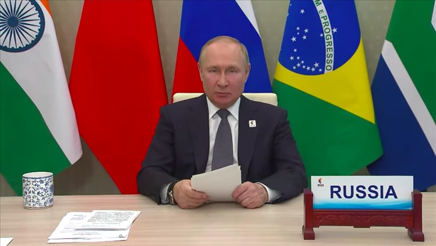 Vladímir Putin quiere estrechar vínculos con el BRICS