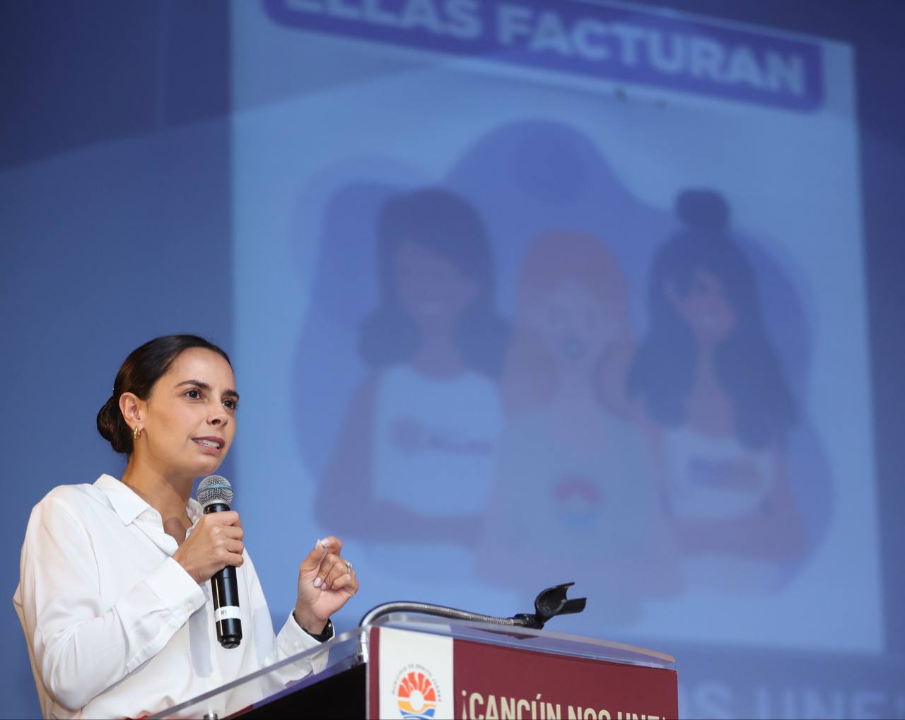 Las mujeres cancunenses tenemos un gran valor: Ana Patricia Peralta