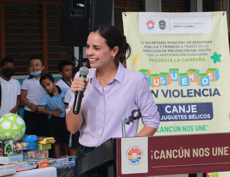 Promueve Ana Patricia Peralta infancias sin violencia en Cancún