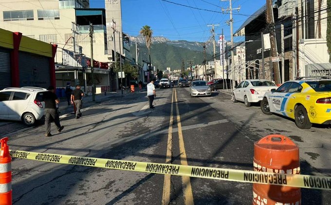 Balacera deja 2 muertos en bar de la zona Tec en Monterrey