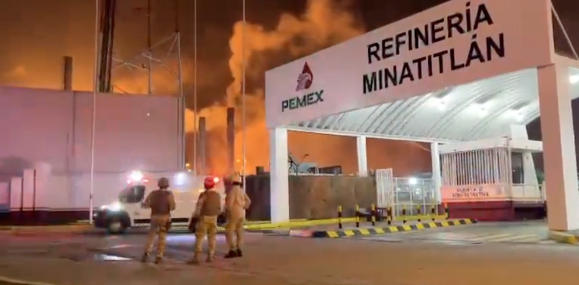 Incendio en refinería de Minatitlán deja 4 trabajadores heridos