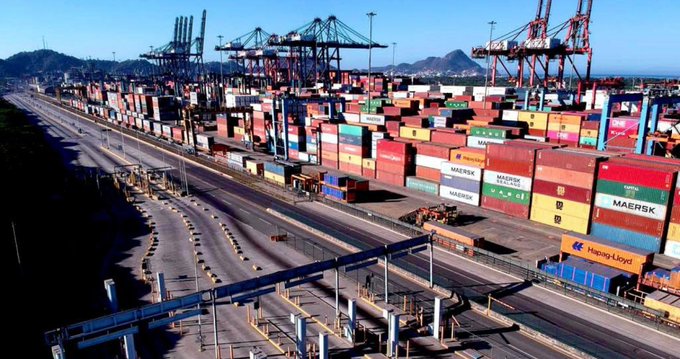 México rompe récord en exportaciones a EU en marzo
