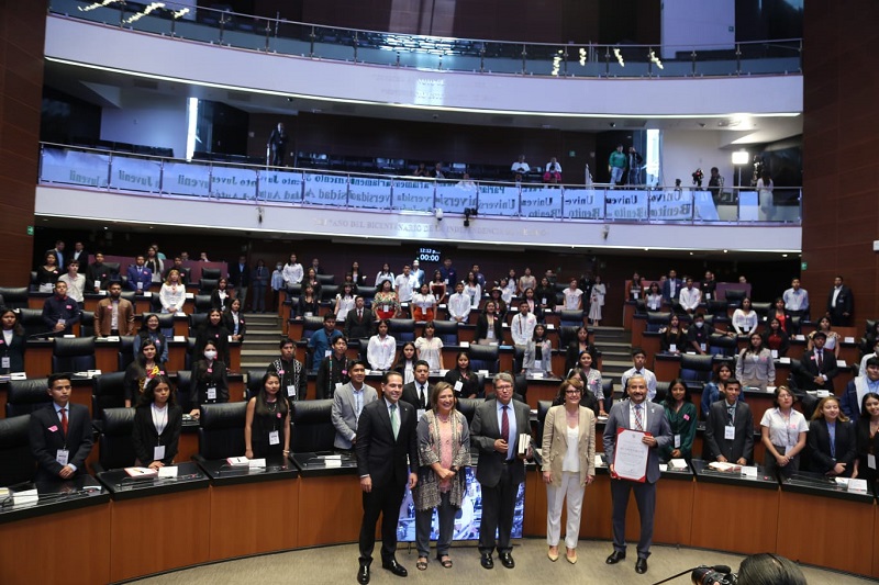 Parlamento Juvenil en el Senado de la República, un ejercicio de parlamento abierto