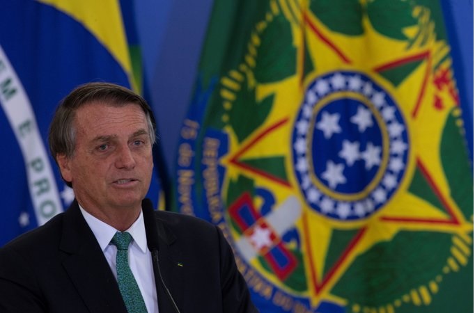 Tribunal de Brasil inhabilita políticamente a Jair Bolsonaro