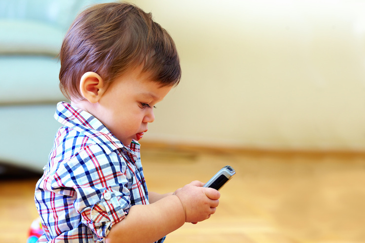 El uso temprano de smartphones altera negativamente el desarrollo de los niños. Revela el estudio de Sapiens Lab