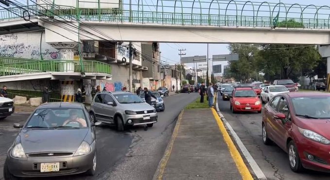 Cuelgan restos humanos en puente de Paseo Tollocan, cerca de la Ciudad Universitaria de Toluca