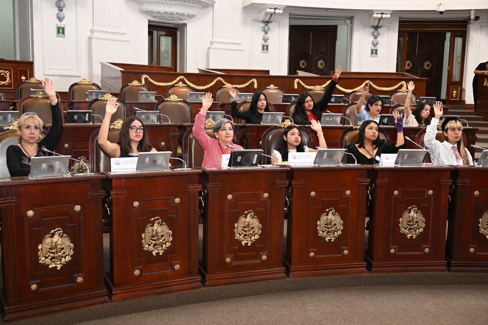 Parlamento de Mujeres plantea soluciones a problemáticas de capitalinas