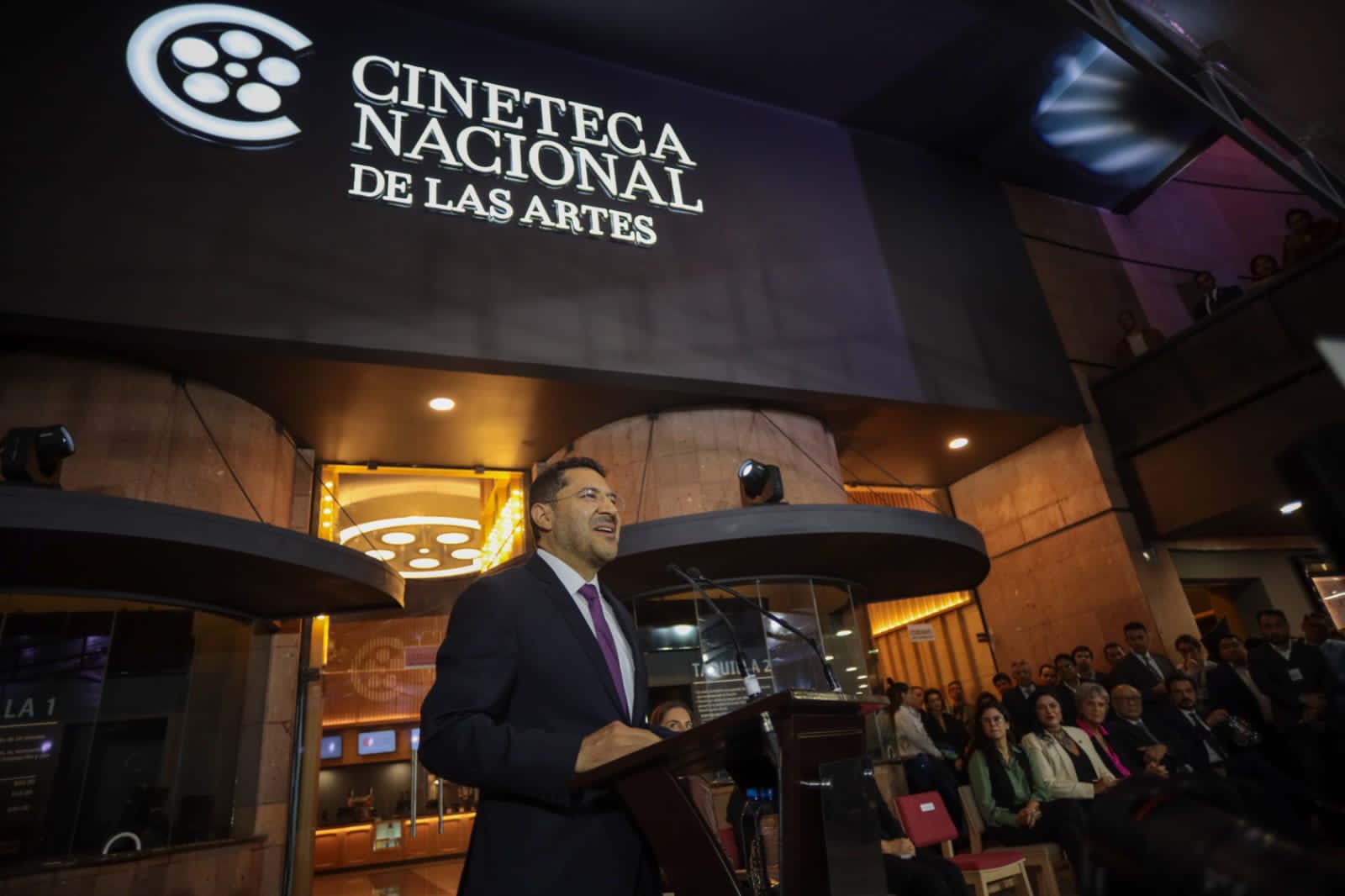 “El cine es arte, recreación y conciencia social”, afirma Martí Batres durante inauguración de la Cineteca Nacional de las Artes