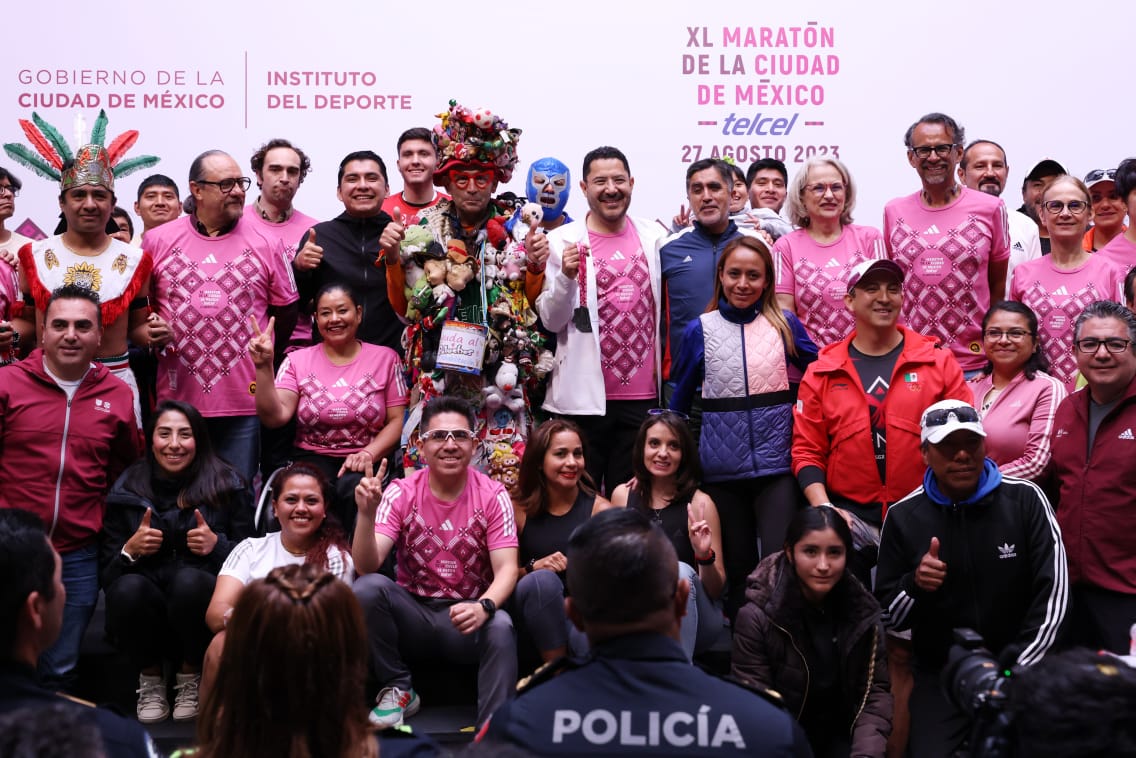 Invita Martí Batres a corredores capitalinos a participar en el Maratón de la CDMX Telcel 2023