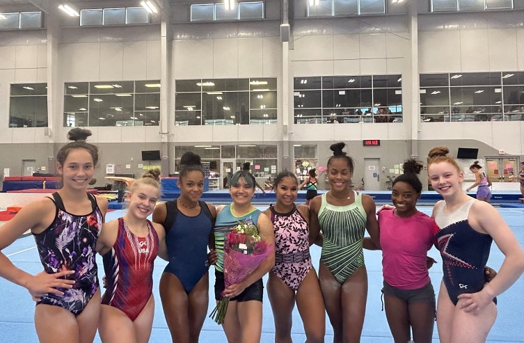 Alexa Moreno entrena con Simone Biles de cara al Mundial de Gimnasia