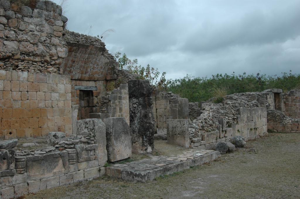 Avanza la investigación y puesta en valor de Oxkintok, zona arqueológica de Yucatán