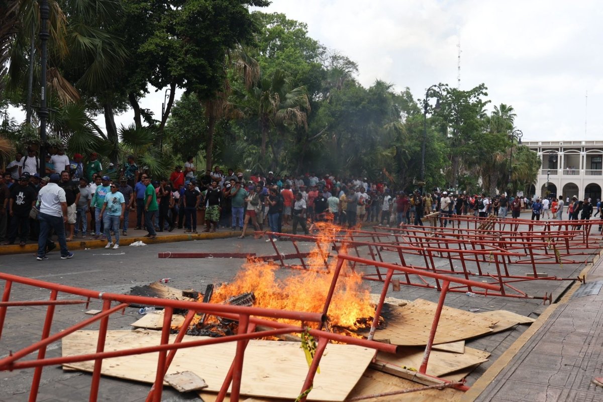 Pescadores de Sisal protestan en Mérida por daños en arrecife Madagascar