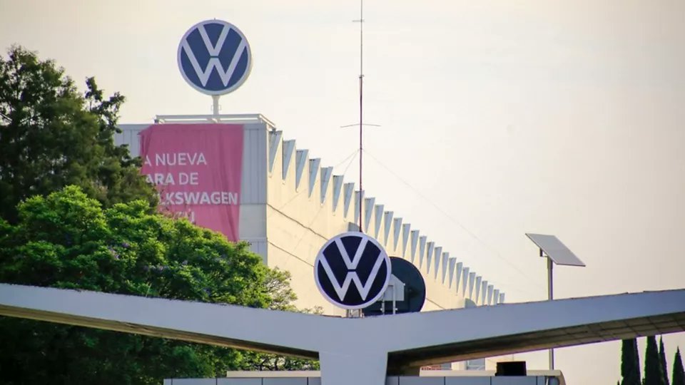 Se evita huelga en Volkswagen México