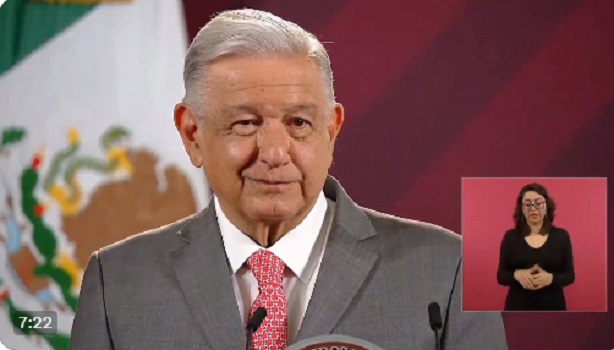 Especialistas y profesionales de la educación elaboraron libros de texto con visión científica y humanística: AMLO