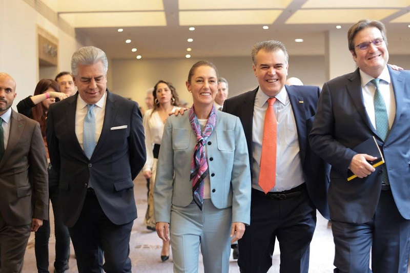 Claudia Sheinbaum sostiene reunión con el Consejo Coordinador Empresarial del país