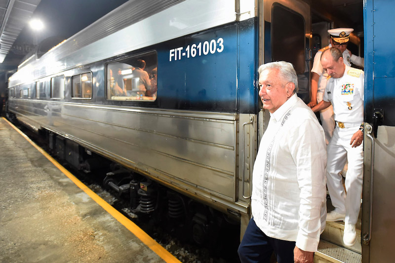 Realiza AMLO primer recorrido de supervisión a bordo del Ferrocarril del Istmo de Tehuantepec