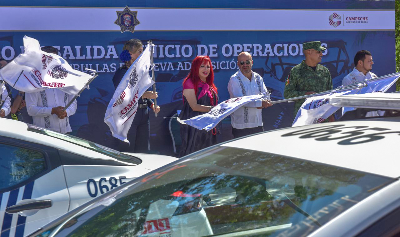 Campeche estrena flotilla de patrullas y equipo policial