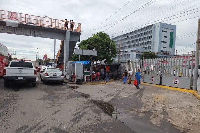 Dos personas quedan atrapadas en elevador del IMSS en Veracruz