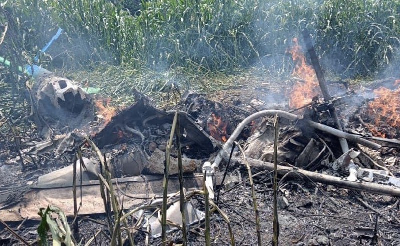 Helicóptero se desploma en Tuxpan, Jalisco; hay tres muertos
