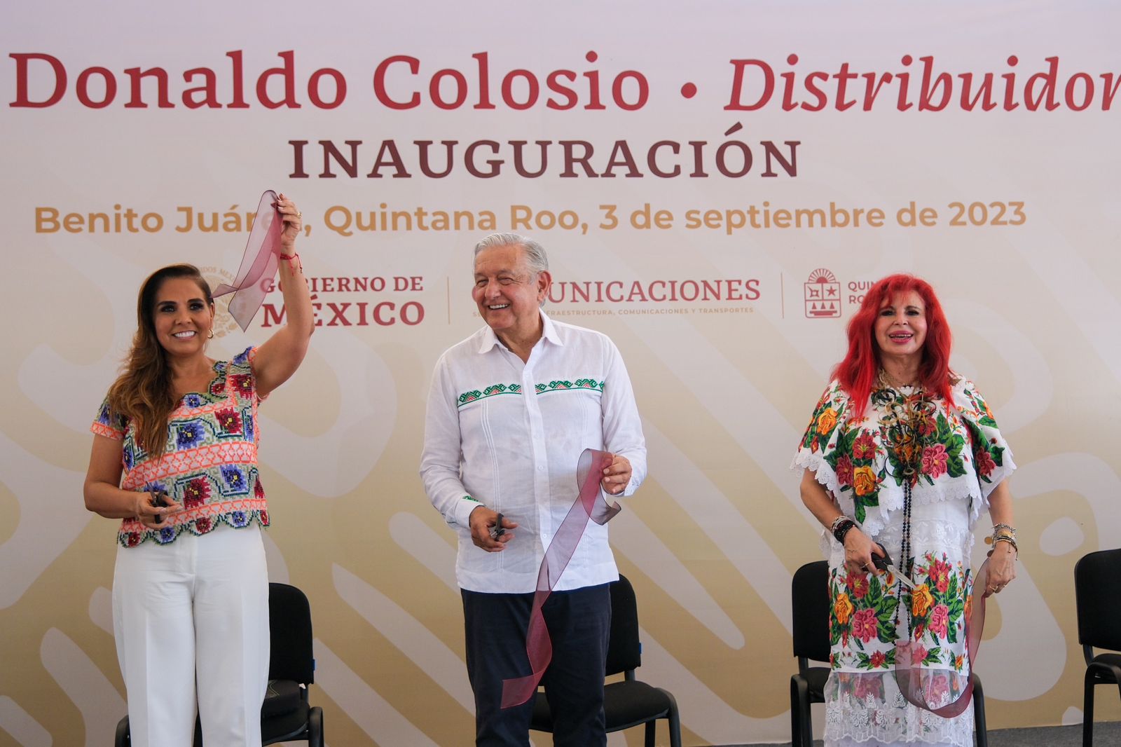 Inauguran el bulevar Colosio y el distribuidor vial del aeropuerto de Cancún