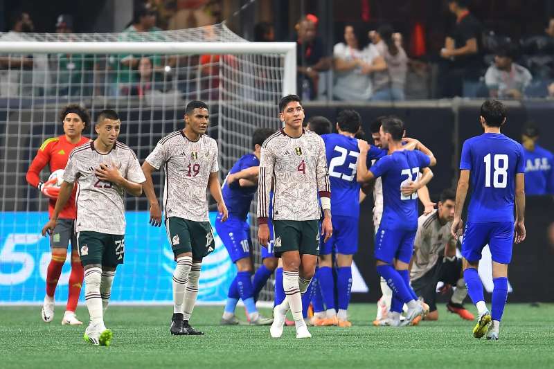 Selección Mexicana hace el ridículo ante Uzbekistán, equipo 74 del mundo