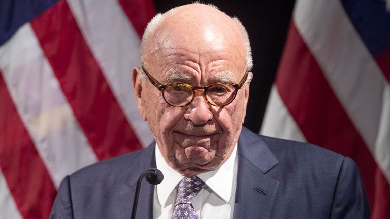 Rupert Murdoch renuncia como jefe de Fox y News Corp