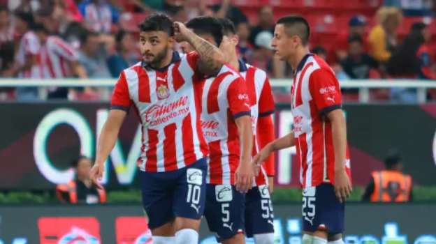 Mazatlán golea a Chivas a domicilio