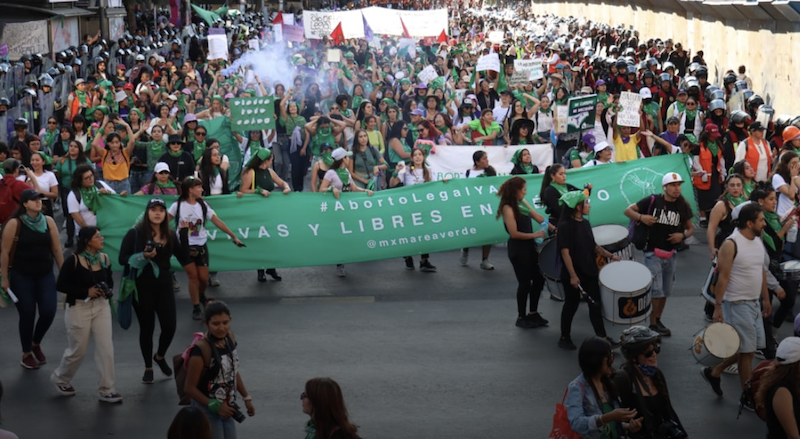 Por abortar el sistema patriarcal, legislar donde hace falta y servicios seguros de atención a la ILE aprobada