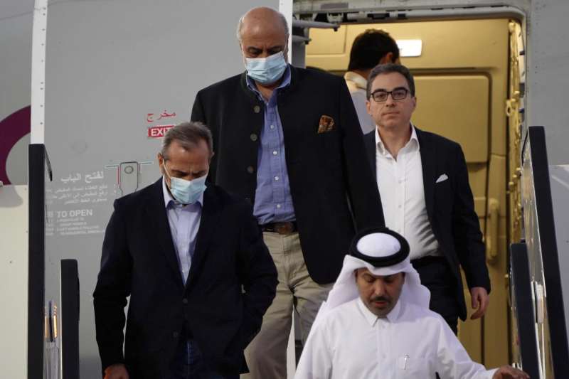 Cinco prisioneros liberados en el intercambio de Estados Unidos con Irán llegan a Qatar