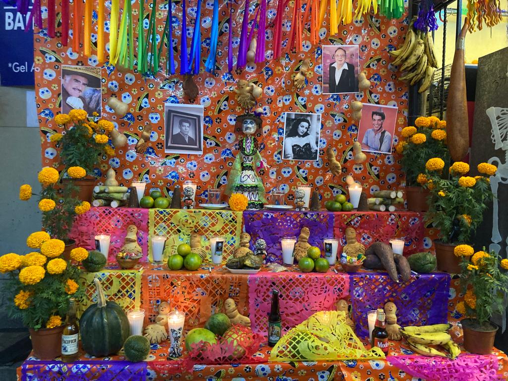 171 ofrendas celebran la tradición de muertos en el corazón de la CDMX