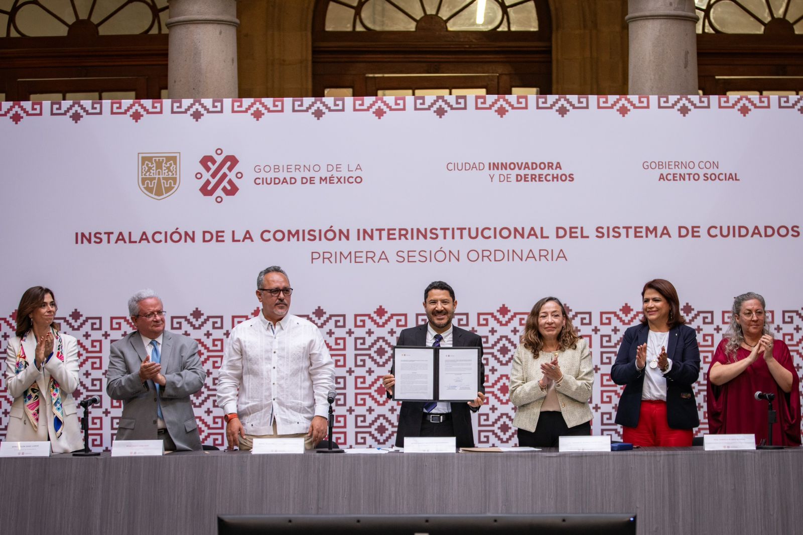 CDMX instala Comisión Interinstitucional para reducir desigualdades y redistribuir tareas de cuidado