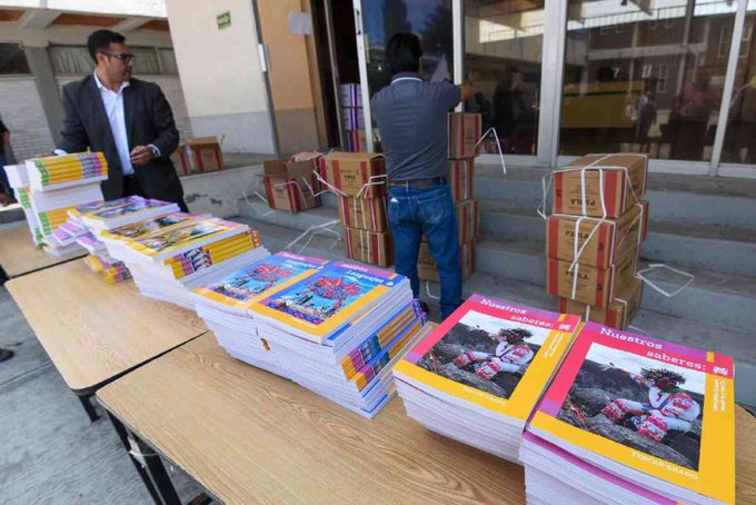 Chihuahua vuelve a frenar la distribución de libros de texto de la SEP