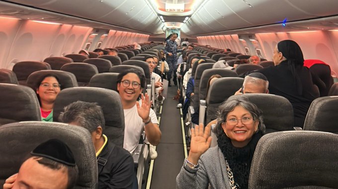 Despega el primer vuelo con mexicanos varados en Israel