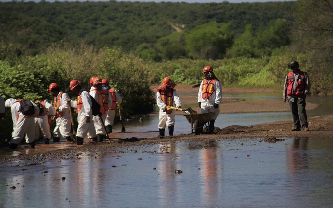 Grupo México, dispuesto a dialogar sobre derrame en río Sonora: AMLO