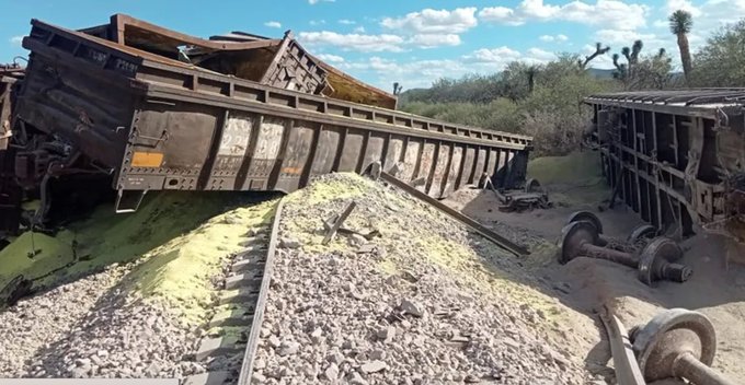 Se descarrila tren con químicos tóxicos en San Luis Potosí