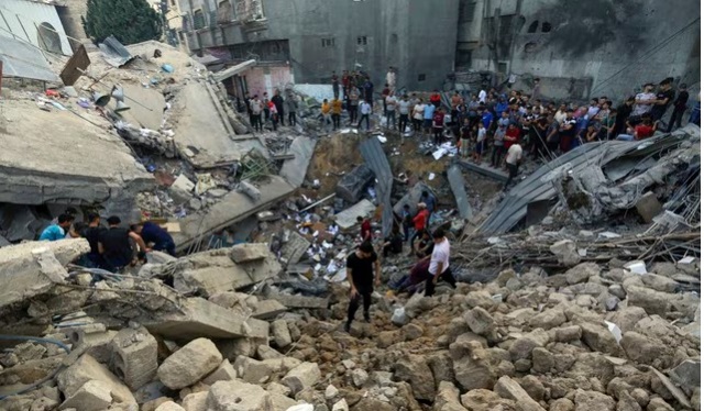 Israelíes intensifican bombardeos en Franja de Gaza