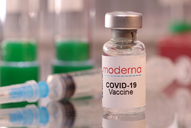 Moderna anuncia aplicación de dosis al primer participante en el estudio de fase 3 de ARNm-1083, una vacuna combinada contra influenza y covid-19