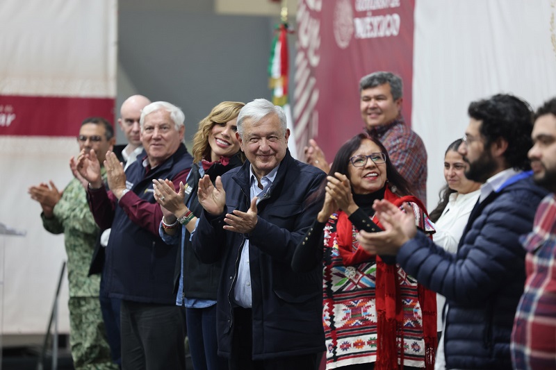 Constitución garantiza entrega universal de pensión para personas adultas mayores después de 2024, afirma AMLO en Ensenada