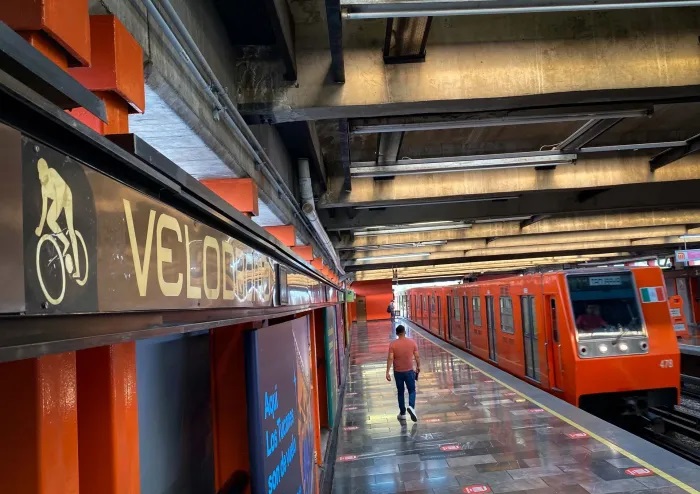 Líneas B y 9 del Metro solo admitirán tarjeta para ingresar